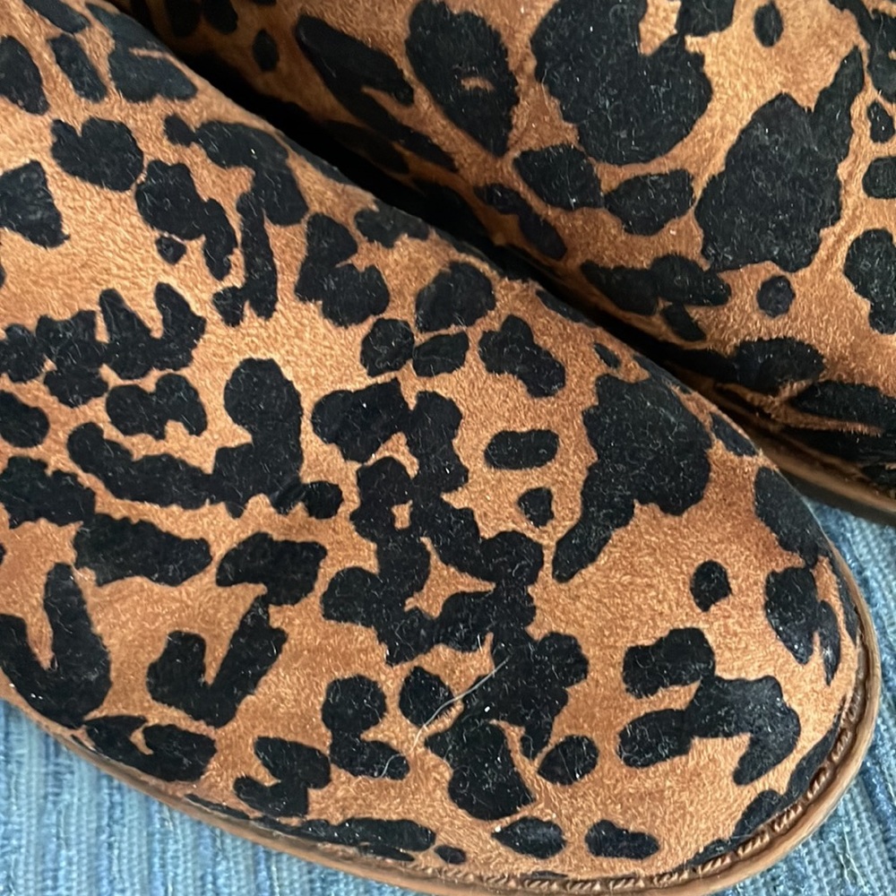 Boots - Picture 2 of 4